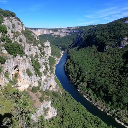 Superbe Appartement Dans Residence Avec Piscine Saint-Martin-dʼArdèche Eksteriør bilde