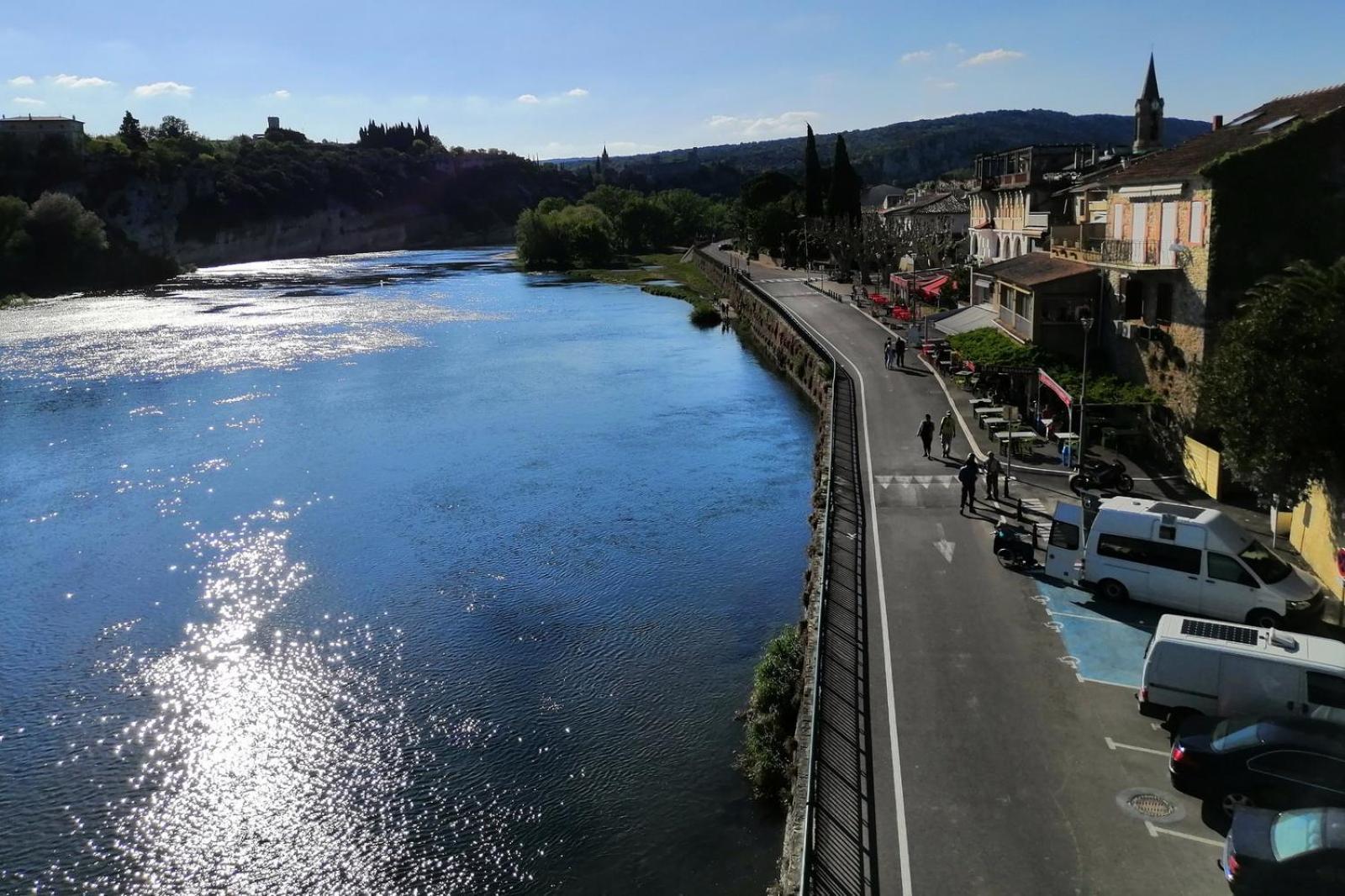 Superbe Appartement Dans Residence Avec Piscine Saint-Martin-dʼArdèche Eksteriør bilde
